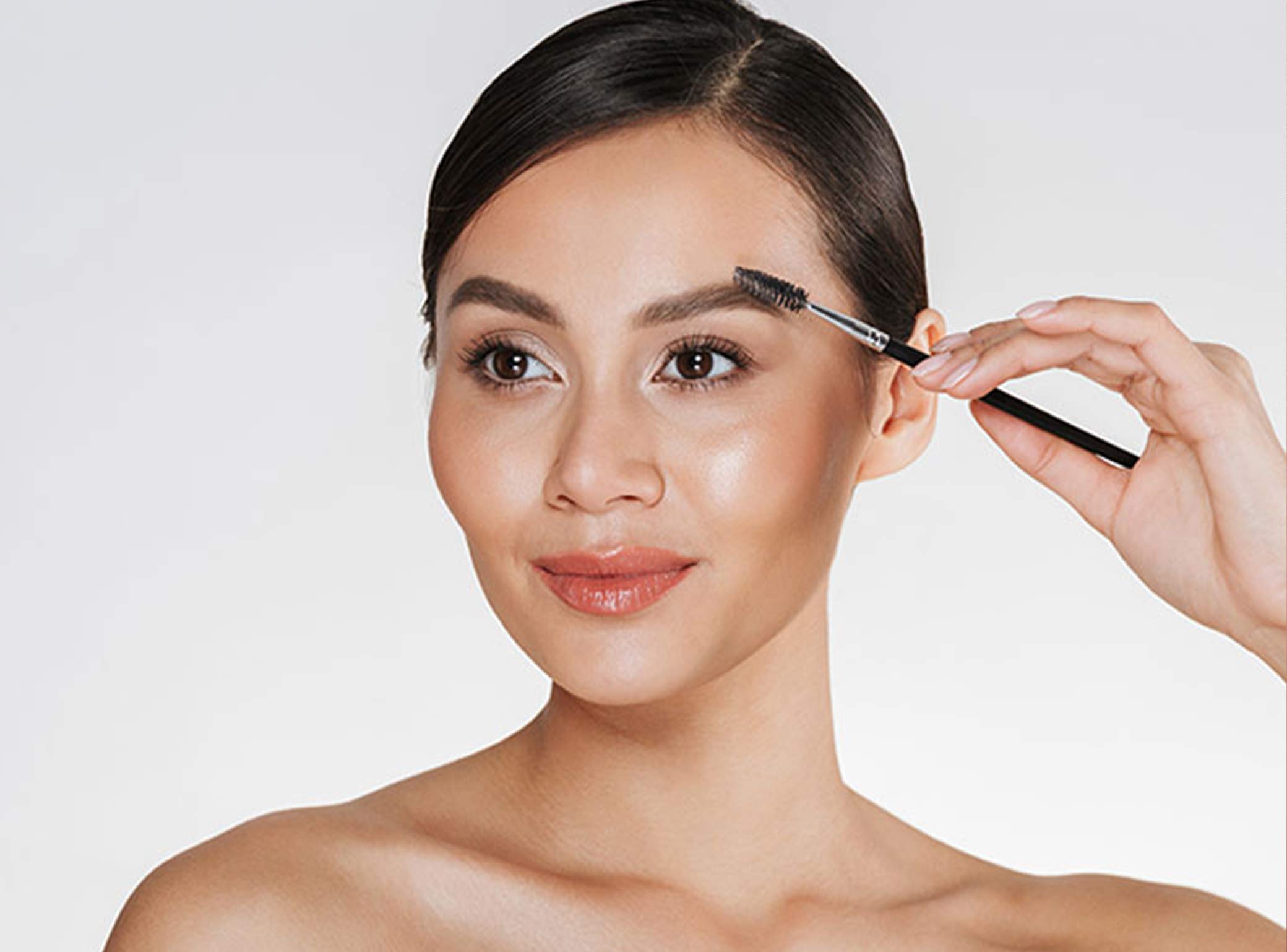 Eyebrow Brushes: A Guide to All Shapes and Sizes