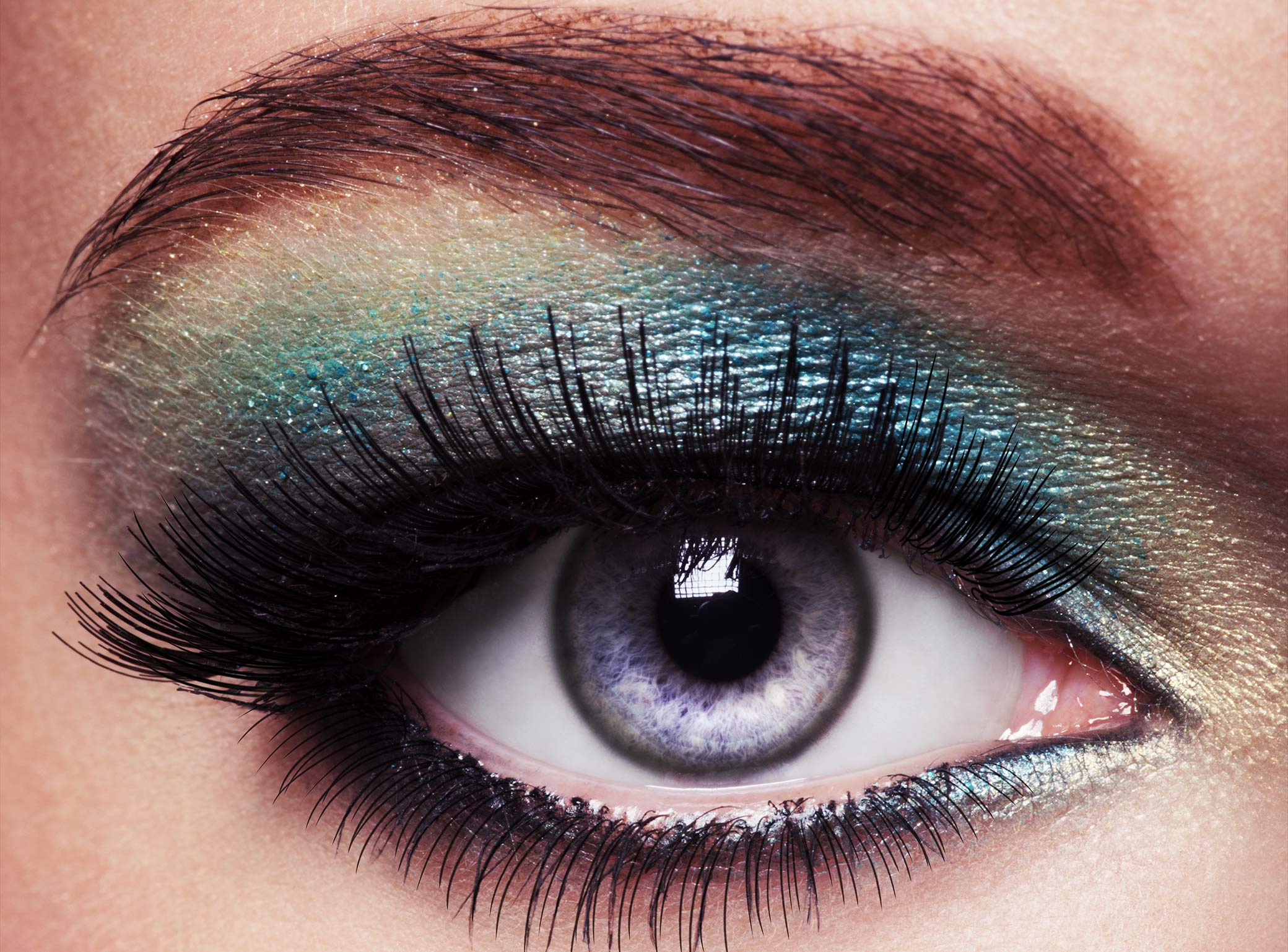 A Comprehensive Guide to Choosing the Perfect Eye Palette for Your Makeup Look 